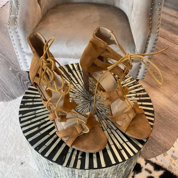 Camel and gold lace up block heels - Picture 4 of 7